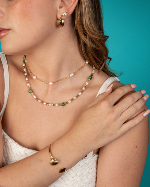 Selene Shell Bangle