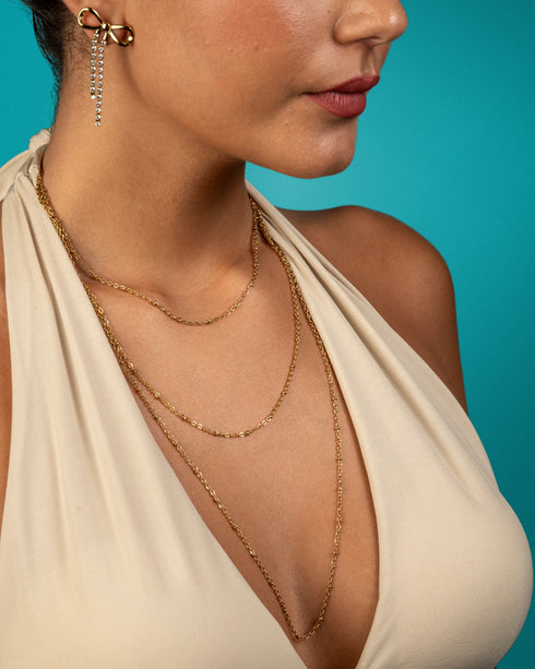 Bowbella Dangling Earrings