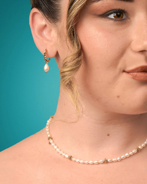 Rivella Freshwater Pearl Dangling Earrings